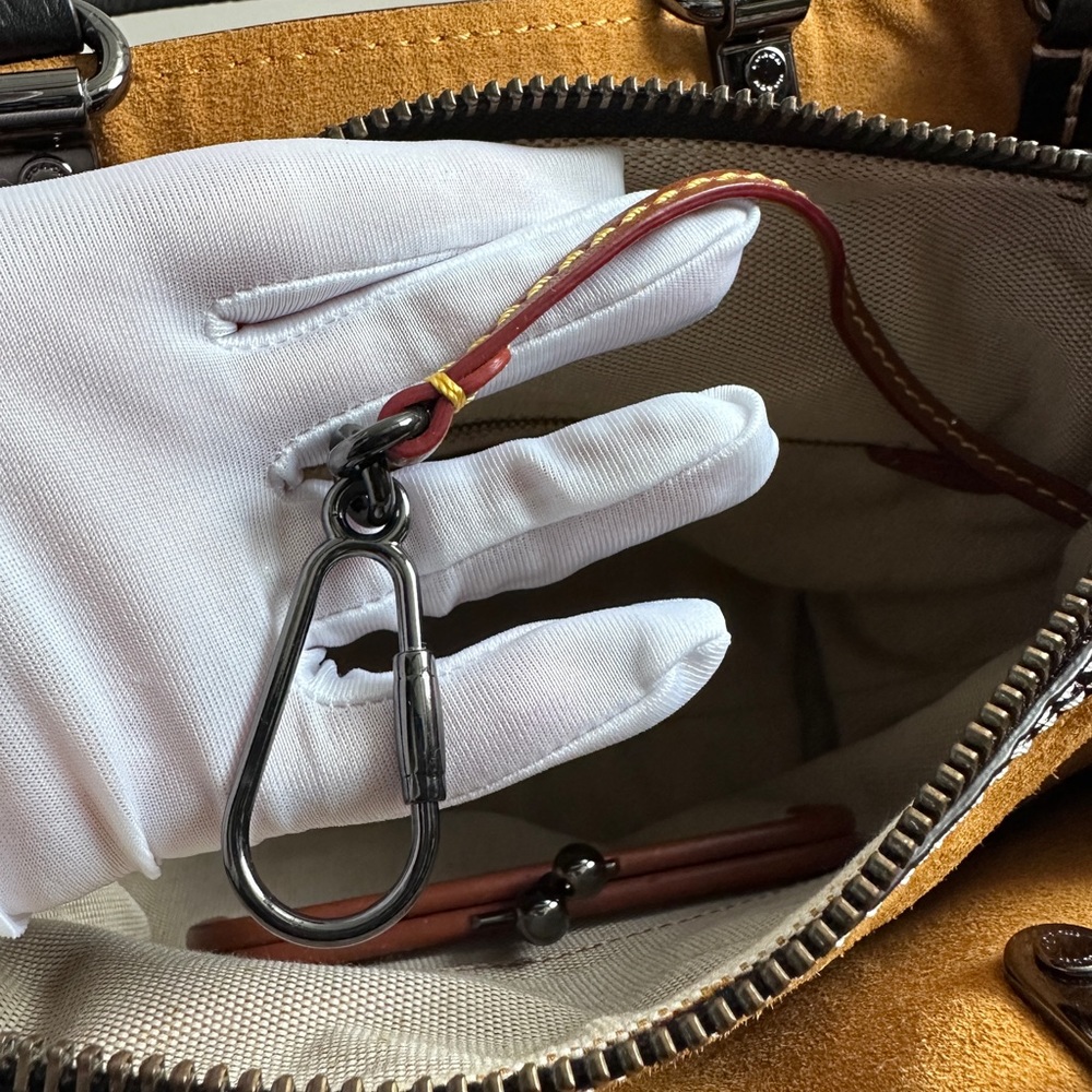 LIMITED EDITION Coach Rogue Bag / 1941 N2 RG-20315/ White with Dark Hardware - Picture 11 of 16